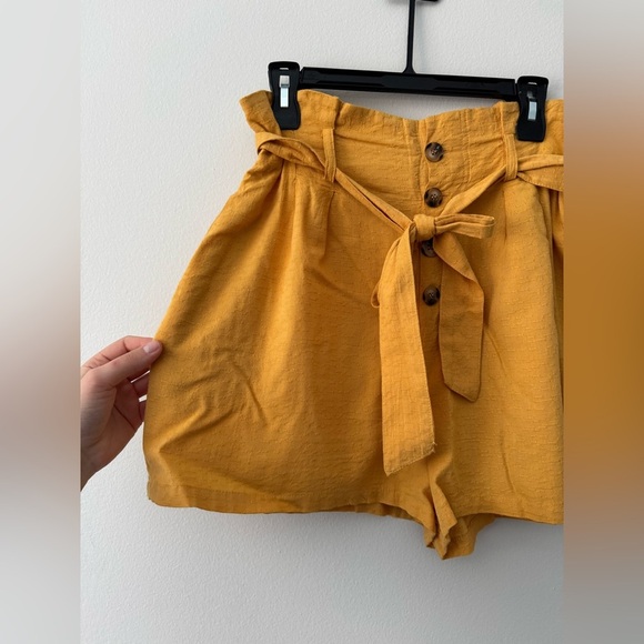 100%Cotton Yellow Shorts Size L - Picture 2 of 7